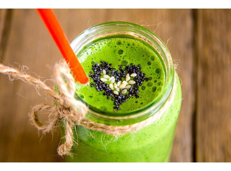 Zelené zdravé smoothie s chia semienkami