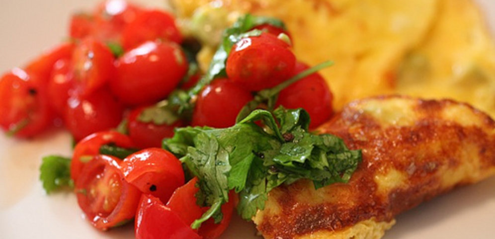 Omeleta s dušenými rajčaty a proteinem - zdravá výživa