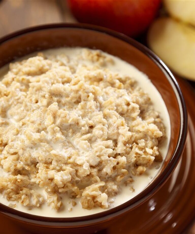 Skořicově-ovesná kaše s kokosem